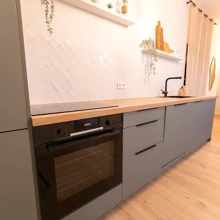 Elegant 4 Pieces Au Centre De Apartment Nice