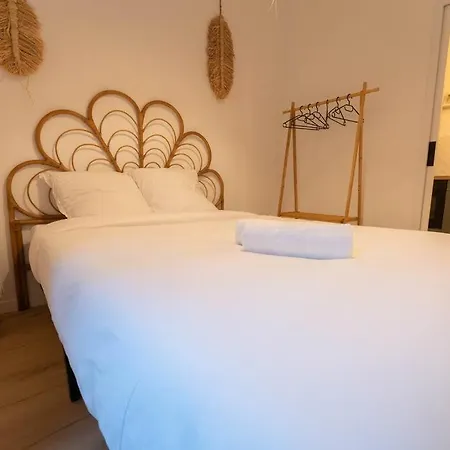 Elegant 4 Pieces Au Centre De Διαμέρισμα *