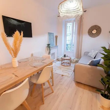 Elegant 4 Pieces Au Centre De Διαμέρισμα Νίκαια